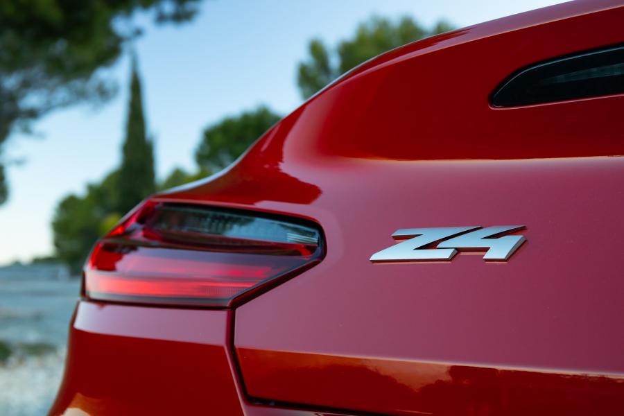 Логотип BMW Z4 M40i (G29) 2019 года  (UK) (фото 2 из 40)